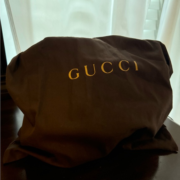 Authentic Gucci heels Sz 34.5 . Deep purple . - Picture 2 of 8